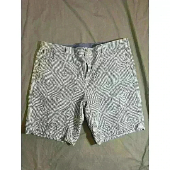 L.L. Bean Pants - L.L. Bean Favorite Fit Womens 20 Seersucker Patchwork Bermuda Shorts Blue White